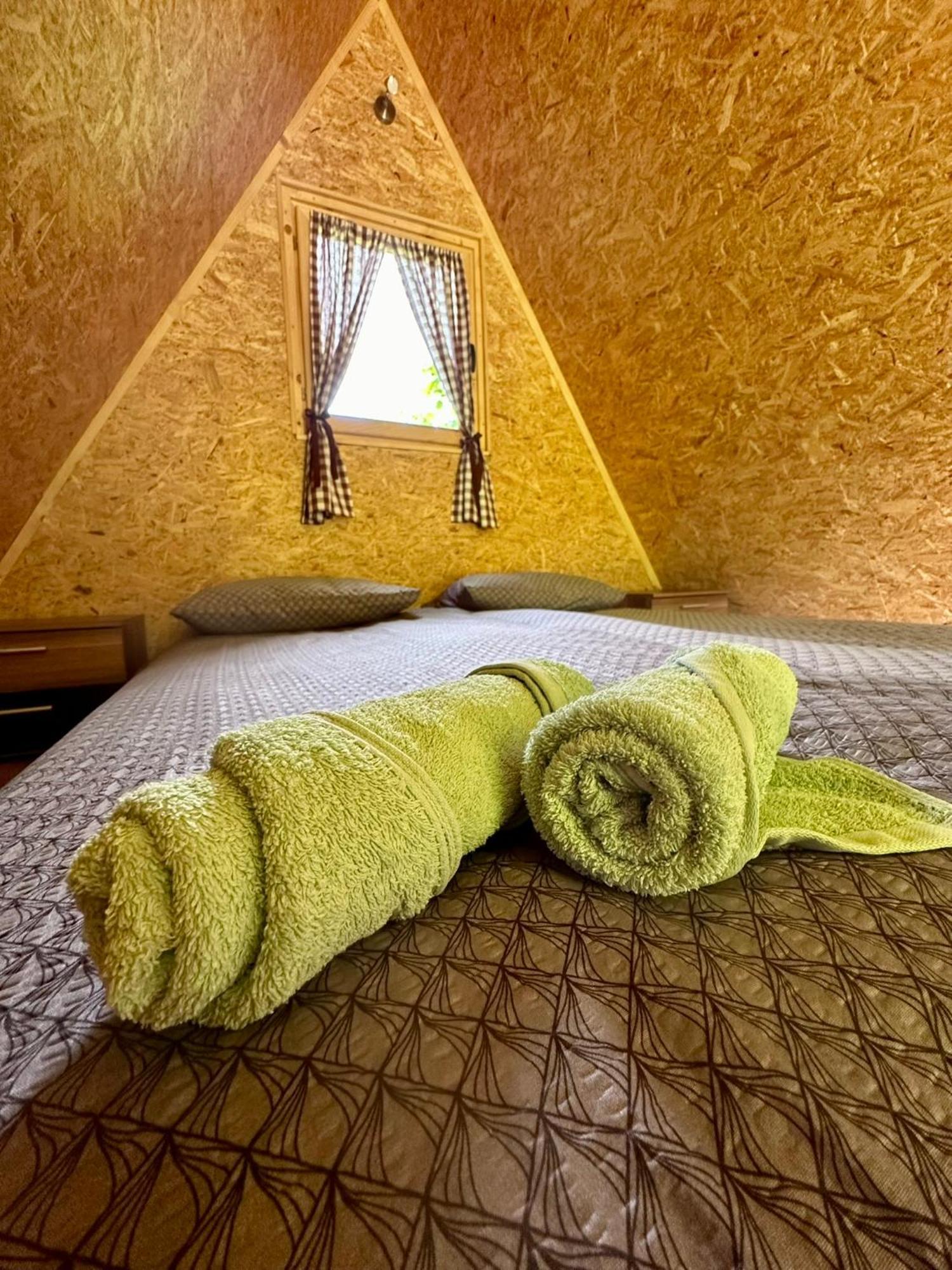 Glamping Krn Hotel Kobarid Exterior foto