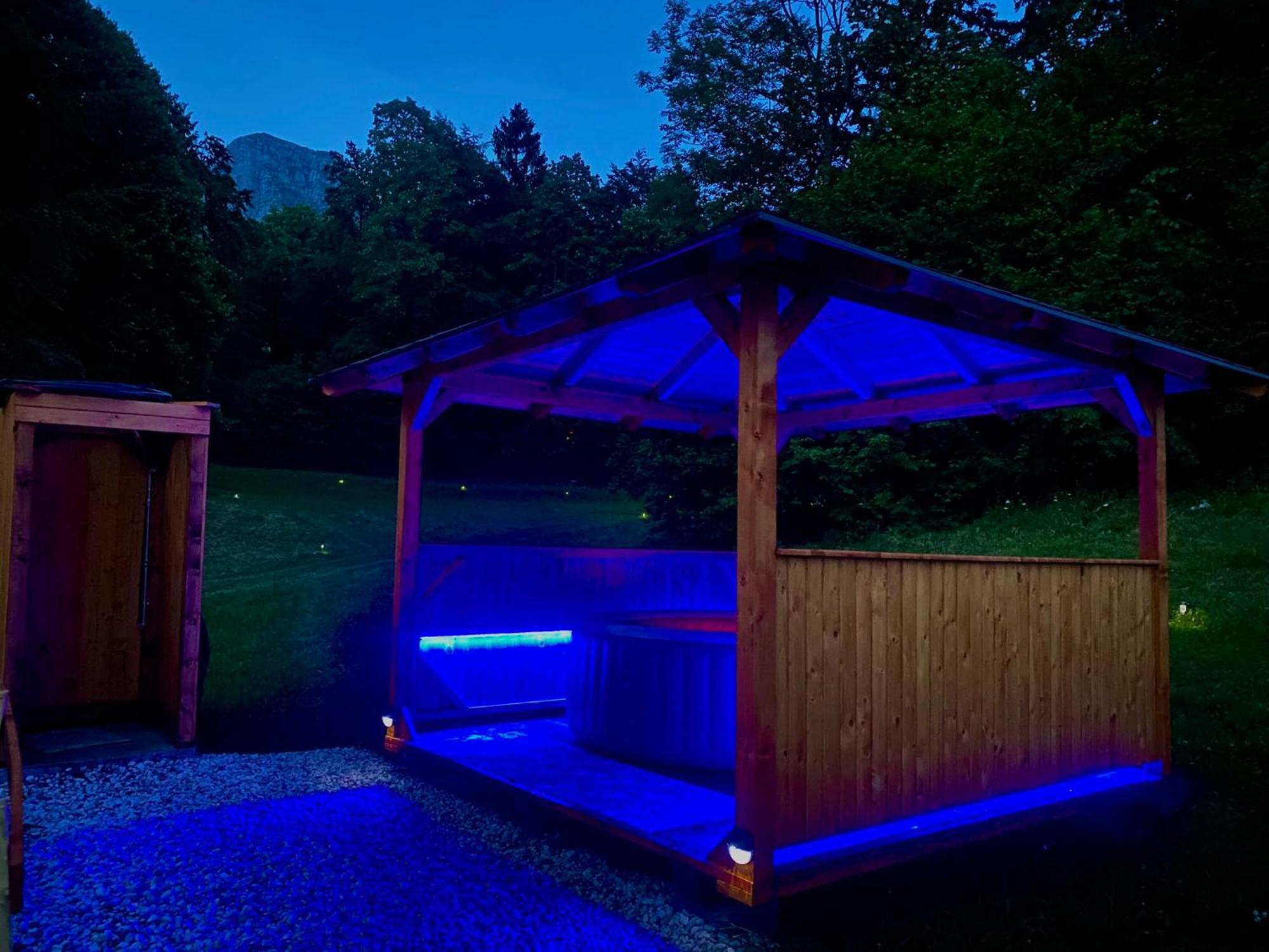 Glamping Krn Hotel Kobarid Exterior foto